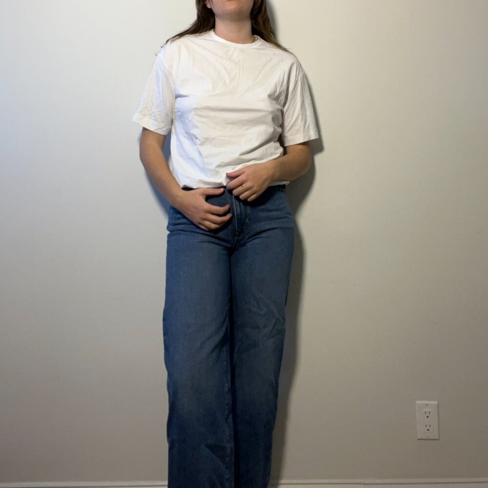 H&M White Basic T-Shirt – Everyday Essential